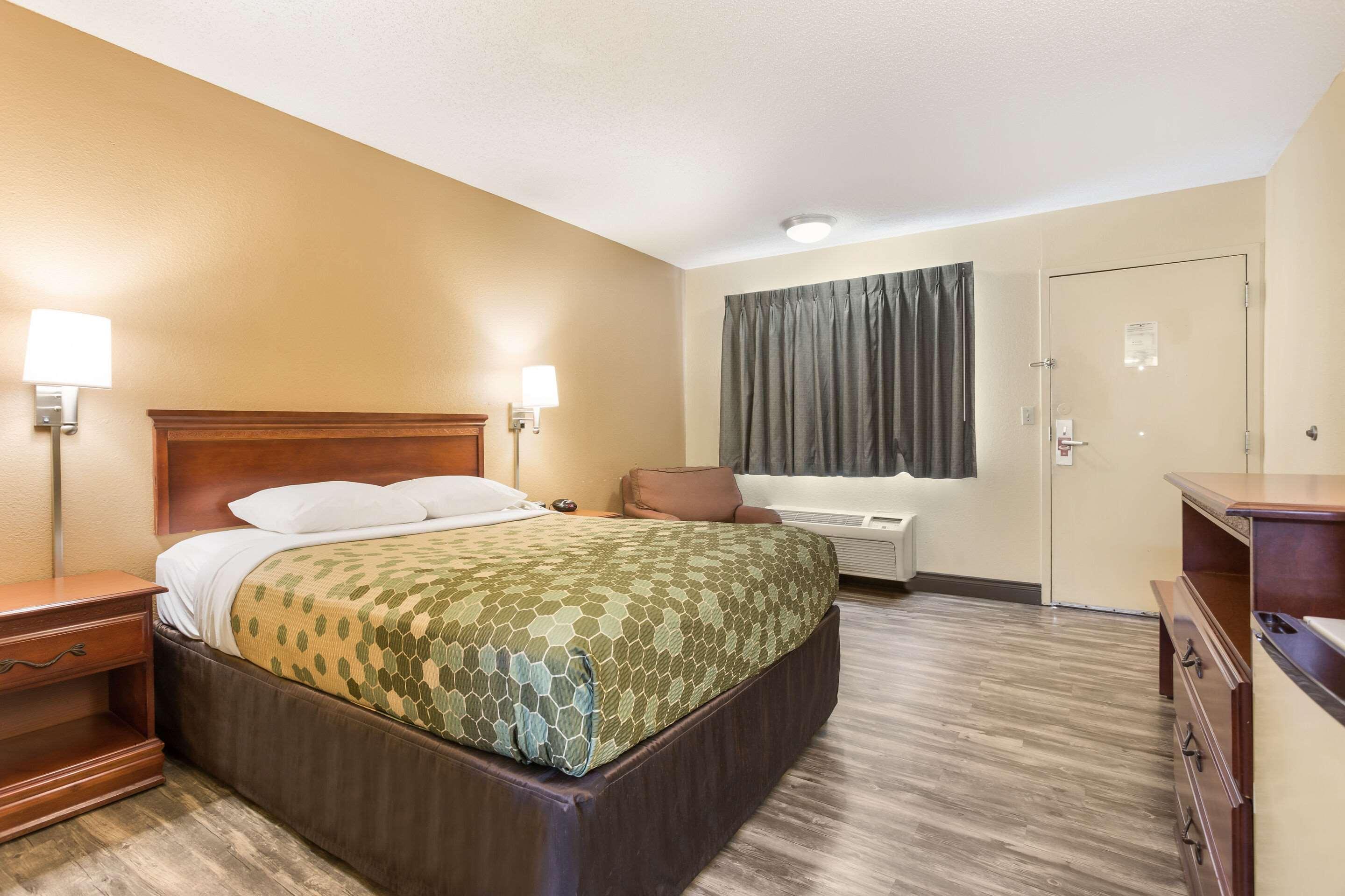 Econo Lodge Saint Robert Exterior foto