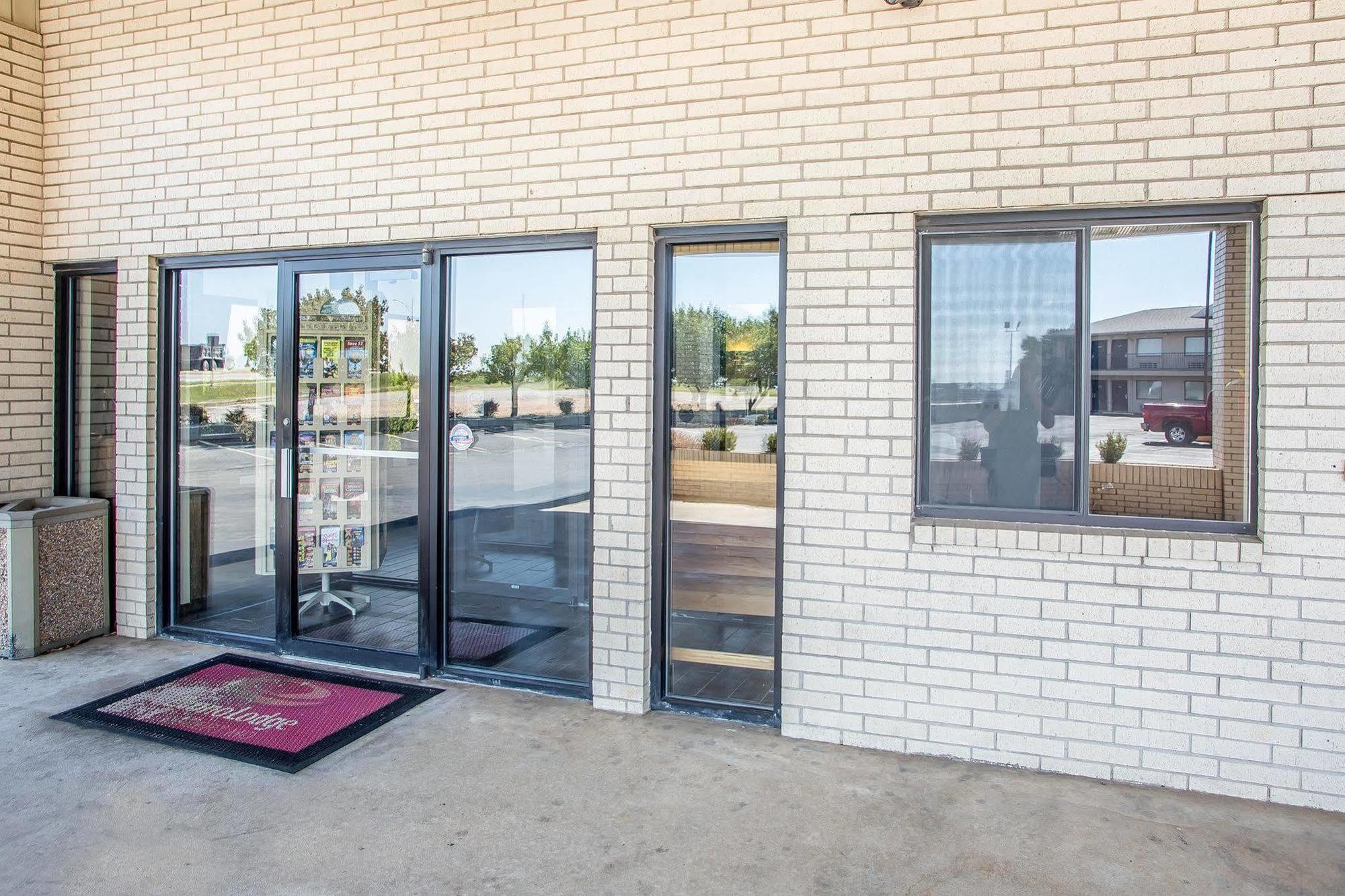 Econo Lodge Saint Robert Exterior foto